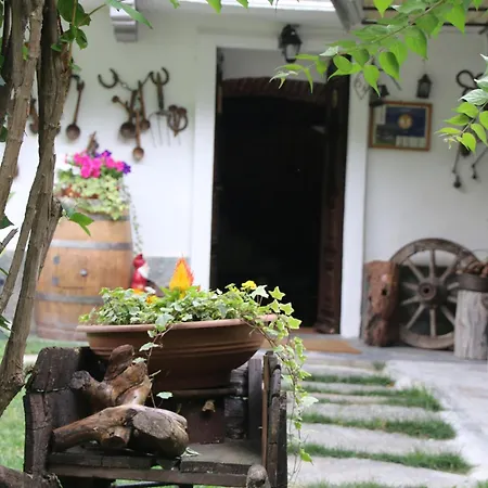 La Ghita Bed & Breakfast