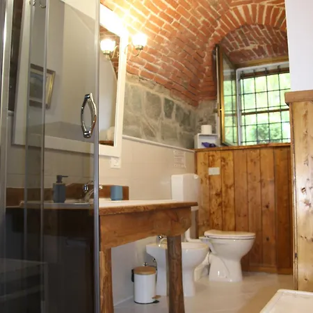 La Ghita Bed & Breakfast Sparone