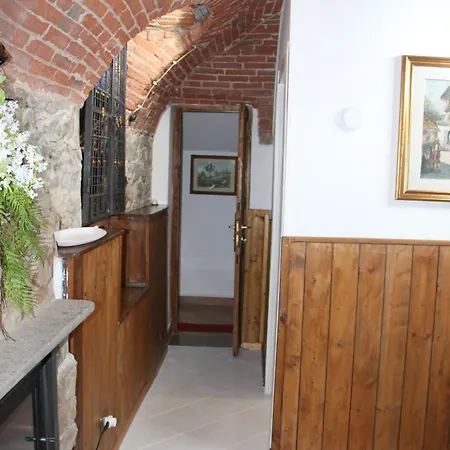 La Ghita Bed & Breakfast Sparone